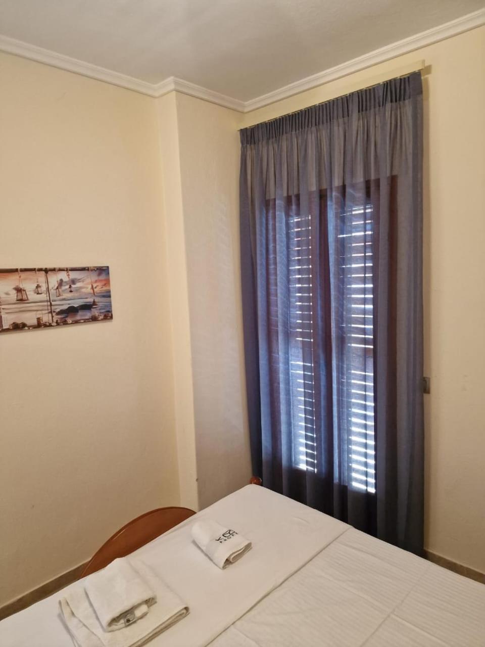 Kyana Big Blue Apartments 아기아 파라스케비 외부 사진